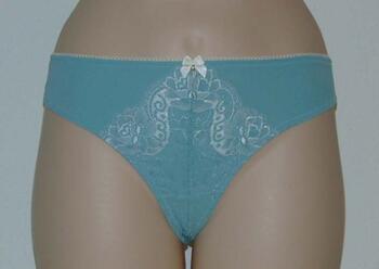 After Eden D-Cup & Up Salena Grün String