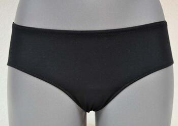 Eva Silky Nadine Schwarz Hipster