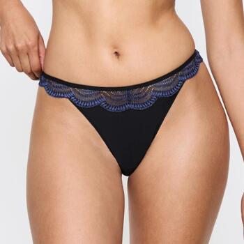 Triumph Comfort Glam Schwarz String