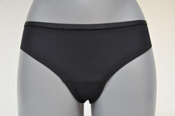 EVA BORDER Black string