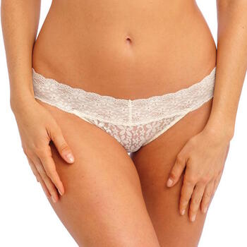 Wacoal Halo Lace slip ivoor