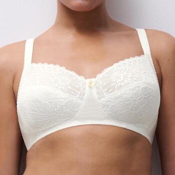 Chantelle Sublime Wirefree support bra Milk