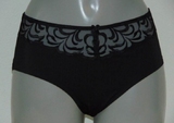 Triumph Modern Finesse schwarz slip