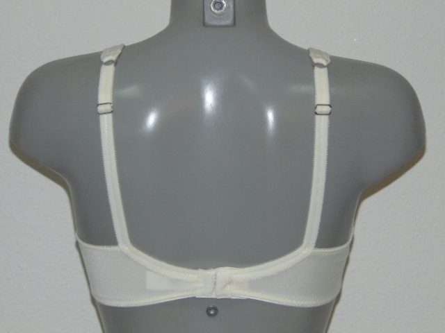 Eva Pearl elfenbein nicht geformter bh