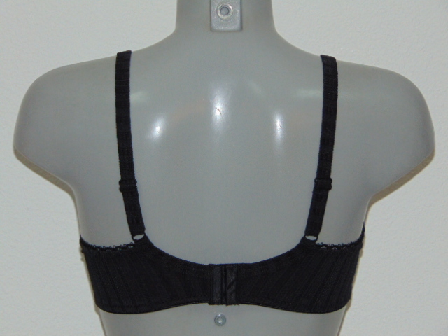 Eva Christa schwarz nicht geformter bh