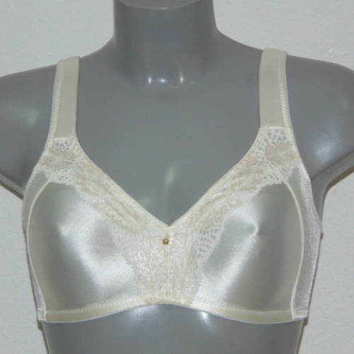 Eva Satin elfenbein ohne bügel bh