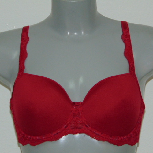 Triumph Amourette rot vorgeformter bh