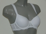Elbrina Embroid weiß vorgeformter bh