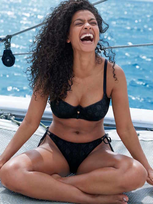 Freya Swim Nomad Nights schwarz gemoldefer bikini bh