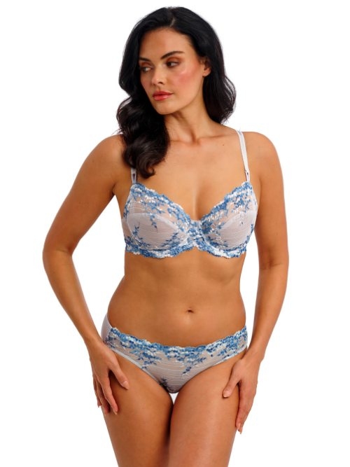 Wacoal Dessous Embrace Lace blau vorgeformter bh