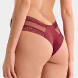 Lisca Adventure rot string