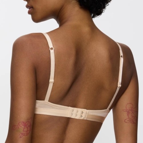 Triumph Aura Spotlight beige vorgeformter bh