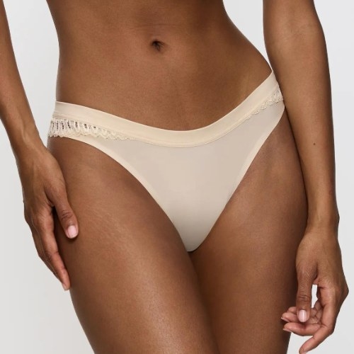 Triumph Aura Spotlight beige string