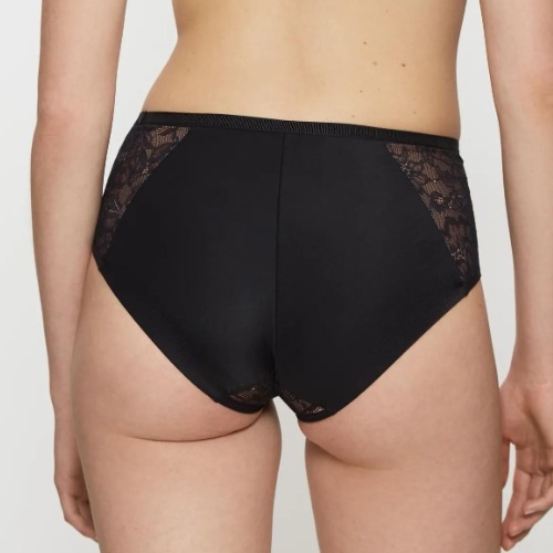 Triumph Amourette Charm schwarz slip