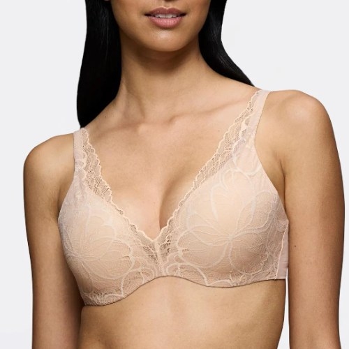 Triumph Body Make-Up Illusion Lace pulver vorgeformter bh