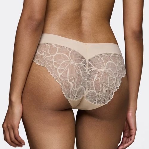 Triumph Body Make-Up Illusion Lace pulver slip