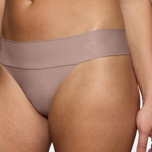 Triumph Body Make-Up Illusion braun string