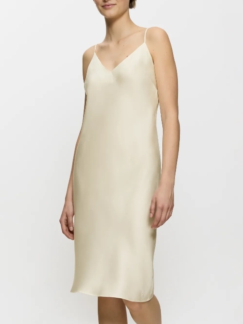Triumph Silky Sensuality elfenbein slipdress