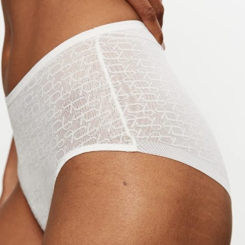 Triumph Signature Sheer gebrochenes weiß hoher slip