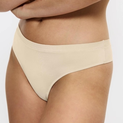 Triumph Sense of Modal beige string