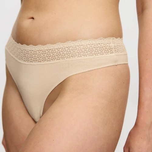 Triumph Feel of Modal beige string