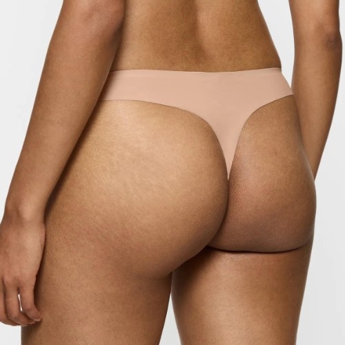 Triumph Smart Invisible beige string