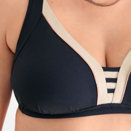 Lisca Bademode Sydney schwarz gemoldefer bikini bh