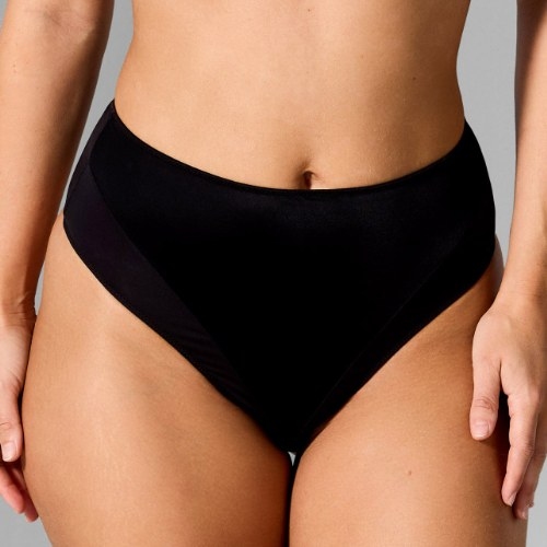 Sapph Erika schwarz string