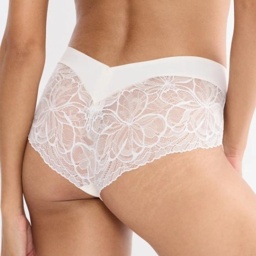 Triumph Body Make-Up Illusion Lace gebrochenes weiß hipster