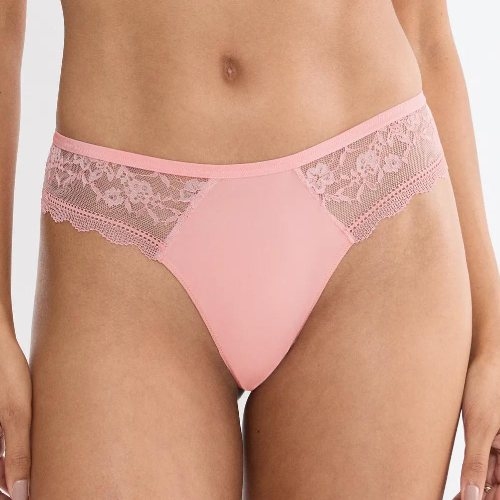 Triumph Comfort Allure pink string