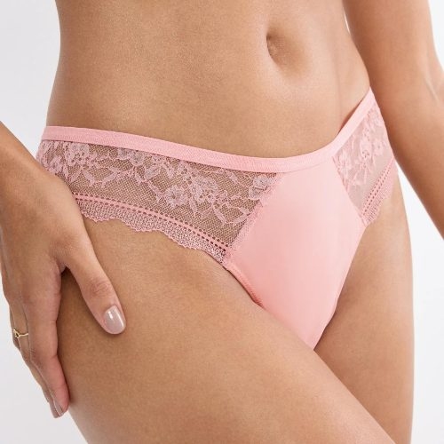 Triumph Comfort Allure pink string