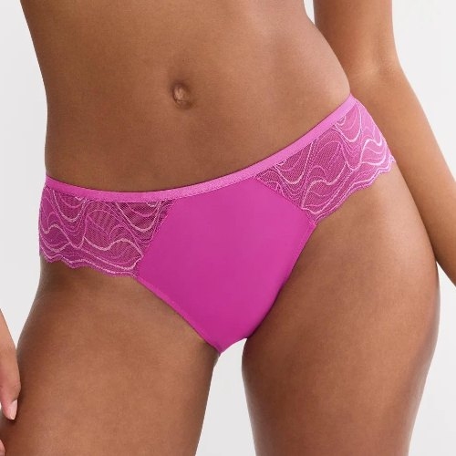 Triumph Palina Waves of Glow plum hipster