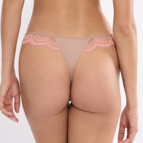 Triumph Comfort Glam sand string