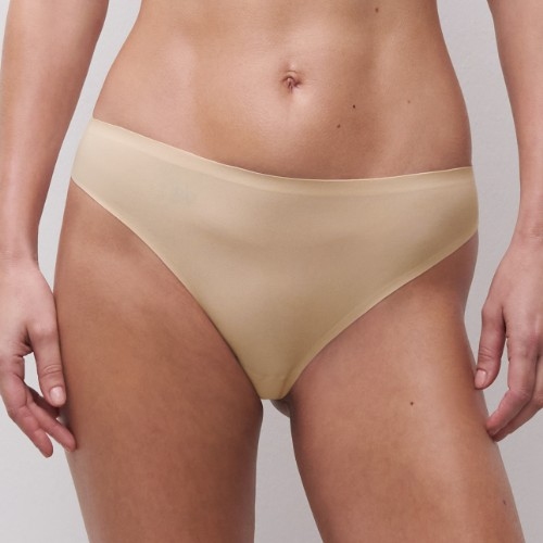 Chantelle SoftStretch gold string