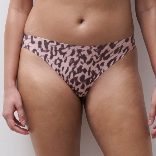 Chantelle SoftStretch pink string