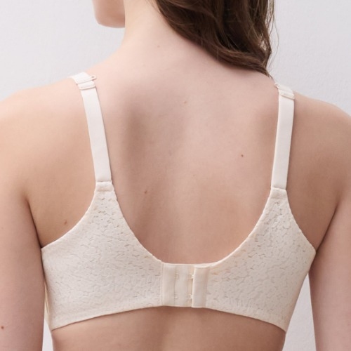 Chantelle EasyFeel Norah gebrochenes weiß vorgeformter bh