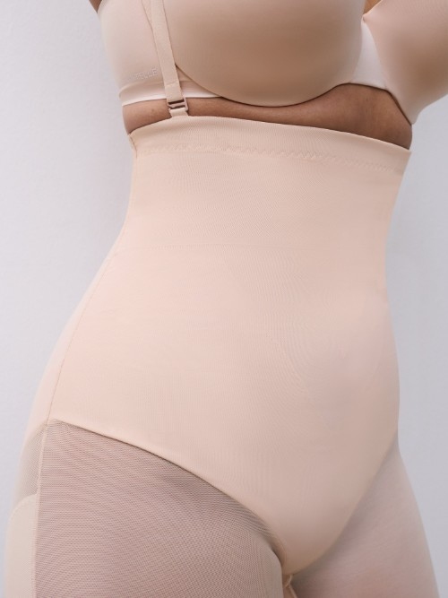 Chantelle Glam beige hoher slip