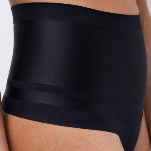 Chantelle Brilliant schwarz string