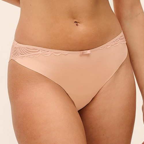 Freya Alanna cameo slip