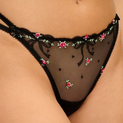 Freya Tilly noir string