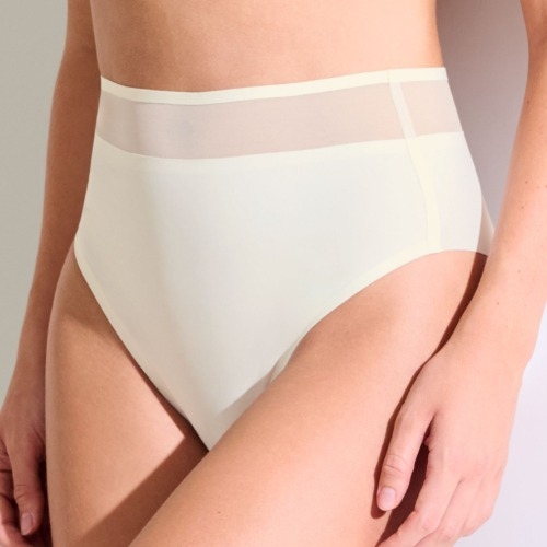 Lisca Paris cremefarbig hoher slip