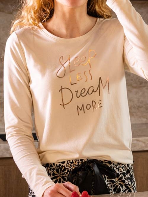 Charlie Choe Awesome Family elfenbein schlafshirt
