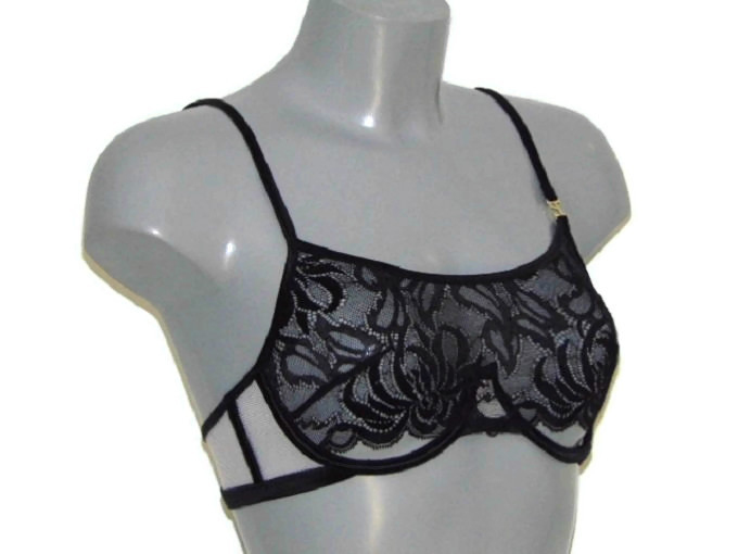 Supertrash Roxanne schwarz nicht geformter bh Supertrash Roxanne schwarz nicht geformter bh