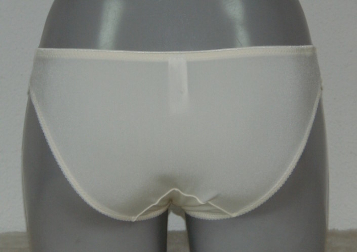 Eva Pearl elfenbein slip Eva Pearl elfenbein slip