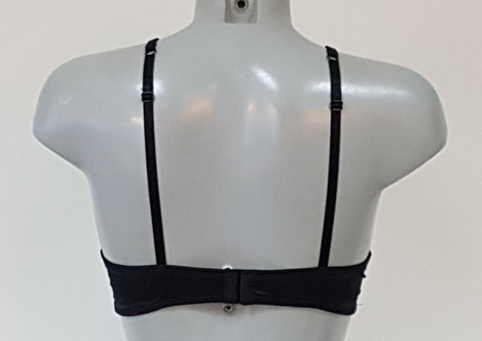 DDO Special F4P schwarz ohne bügel bh DDO Special F4P schwarz ohne bügel bh