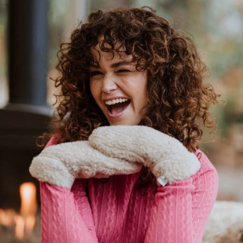 Charlie Choe Warm Nights pink mode Charlie Choe Warm Nights pink mode