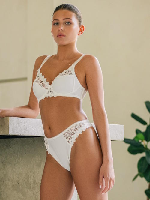 Guy de France Embroidery elfenbein nicht geformter bh Guy de France Embroidery elfenbein nicht geformter bh