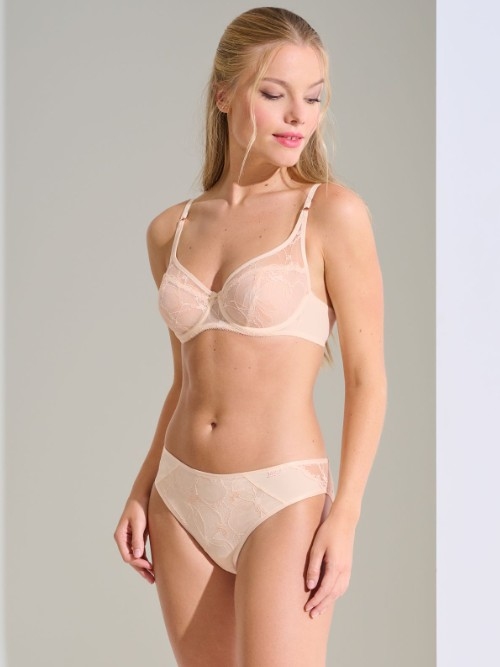 Lisca Patricia pink slip Lisca Patricia pink slip