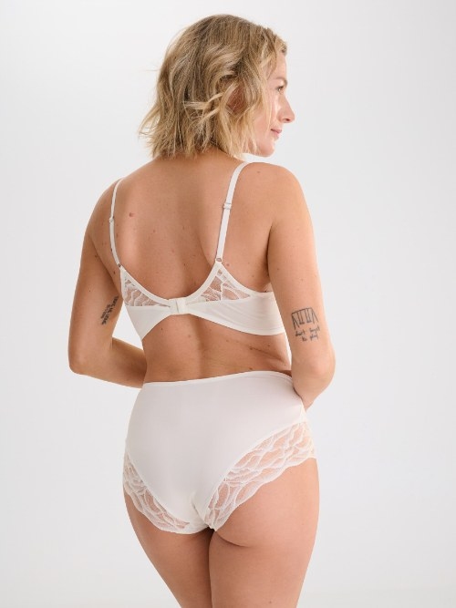 Lisca River cremefarbig nicht geformter bh Lisca River cremefarbig nicht geformter bh