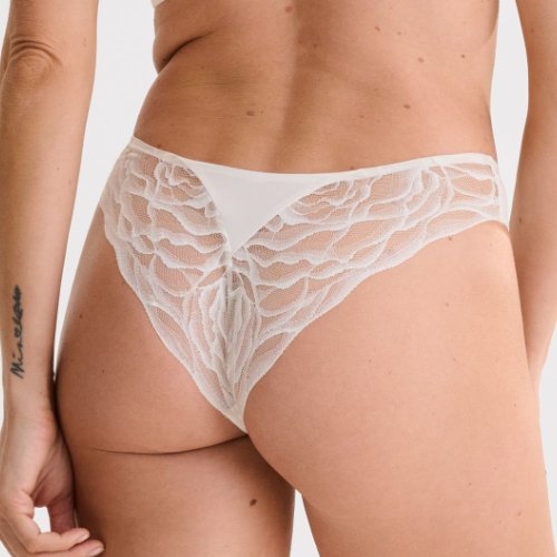 Lisca River cremefarbig string Lisca River cremefarbig string